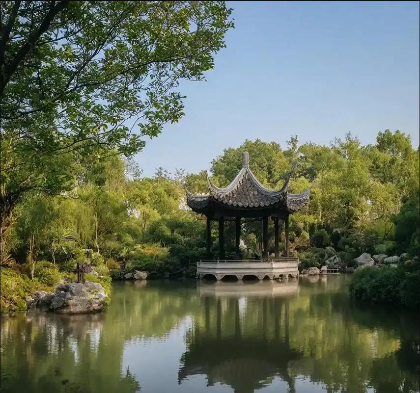 岳阳夏槐餐饮有限公司